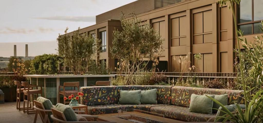 Προς πώληση ιστορικό ρετιρέ στο Λονδίνο Προς πώληση ιστορικό ρετιρέ στο Λονδίνο